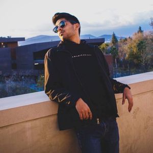 Meet your Posher, Bhavin